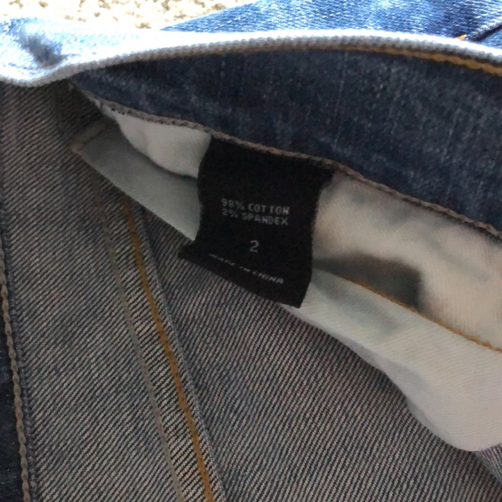 Distressed jeans - Picture 3 of 4